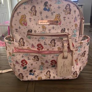 Used petunia pickle bottom diaper bag